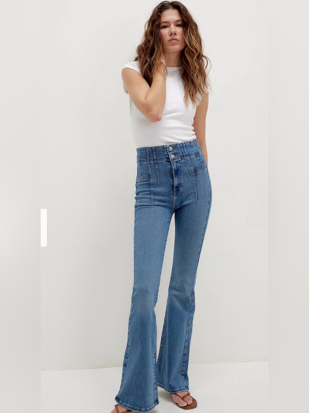 We The Free Jayde Flare Jeans 29/33” inseam B09